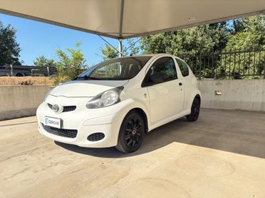 TOYOTA Aygo 1.0 12V VVT-i 3 porte Deep Ocean Connect OK NEOP
