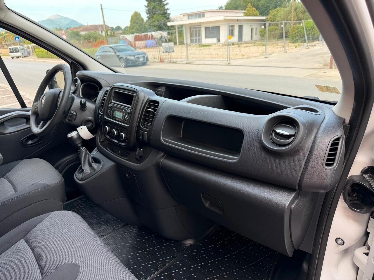 Renault Trafic T29 2.0 dCi 120CV PL-TN Furgone Ice