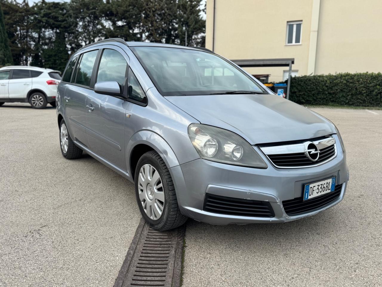 Opel Zafira 1.6 16V ecoM 94CV Cosmo