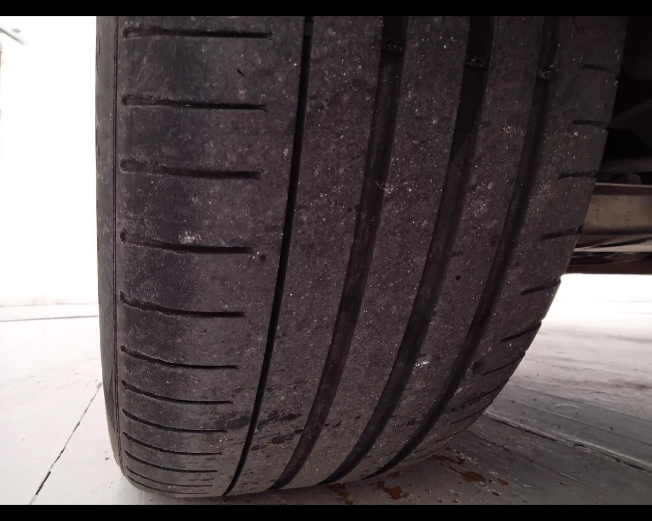 Mercedes-Benz GLB - X247 2019 - GLB 200 d Premium auto