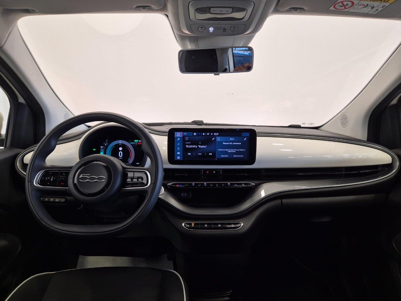 Fiat 500e 42 kWh Action Plus IN PROMO - NEOPATENTATI