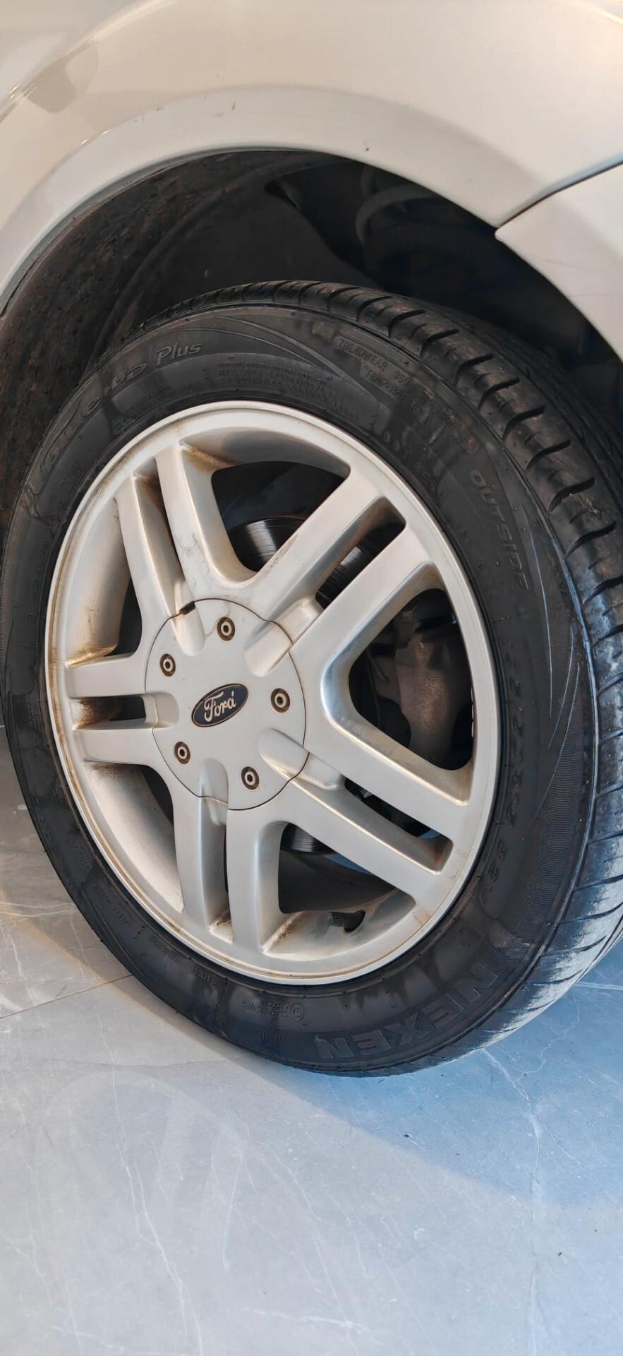 Ford Fiesta 1.2 16V 5p. Ghia