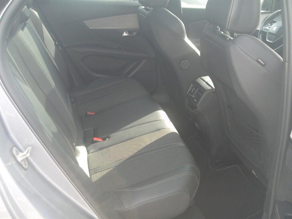 Peugeot 3008 BlueHDi 130 EAT8 GT TETTO APRIBILE - 2022