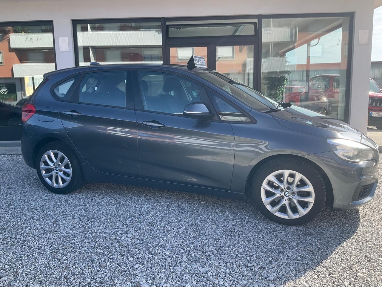 Bmw 2er Active Tourer 218d Luxury