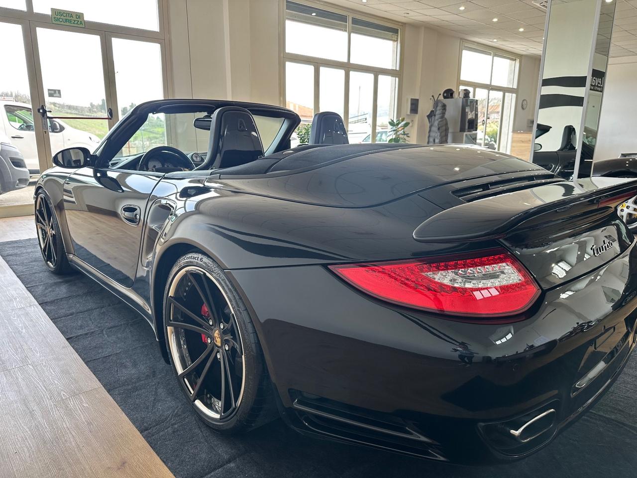 Porsche 911 Turbo Cabriolet