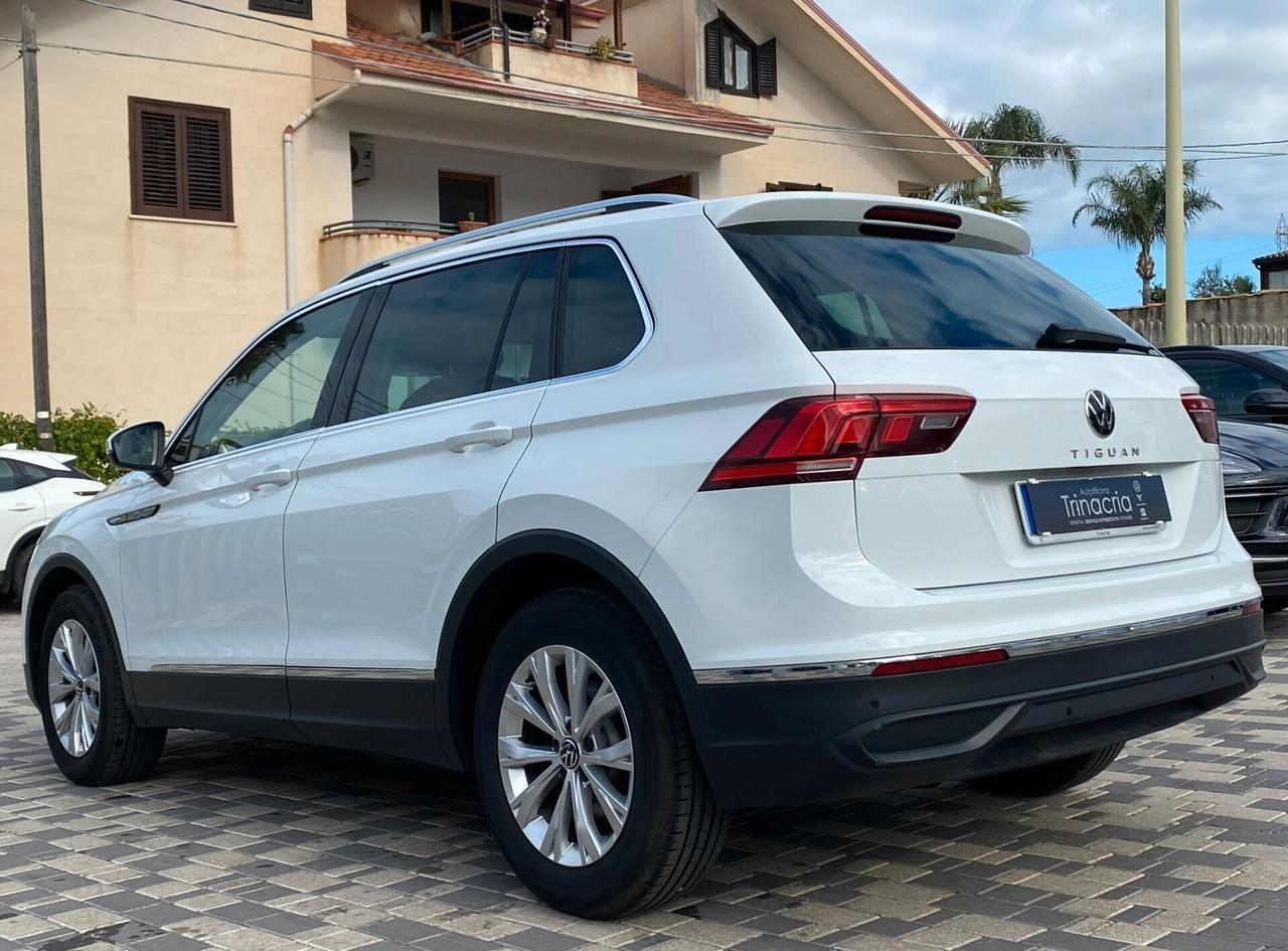 Volkswagen Tiguan Life 2.0 TDI 150CV DSG