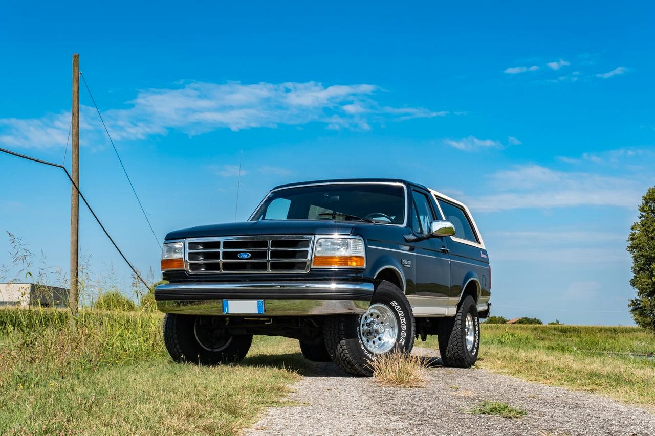 FORD BRONCO XLT EDDIE BAUER EDITION 4x4