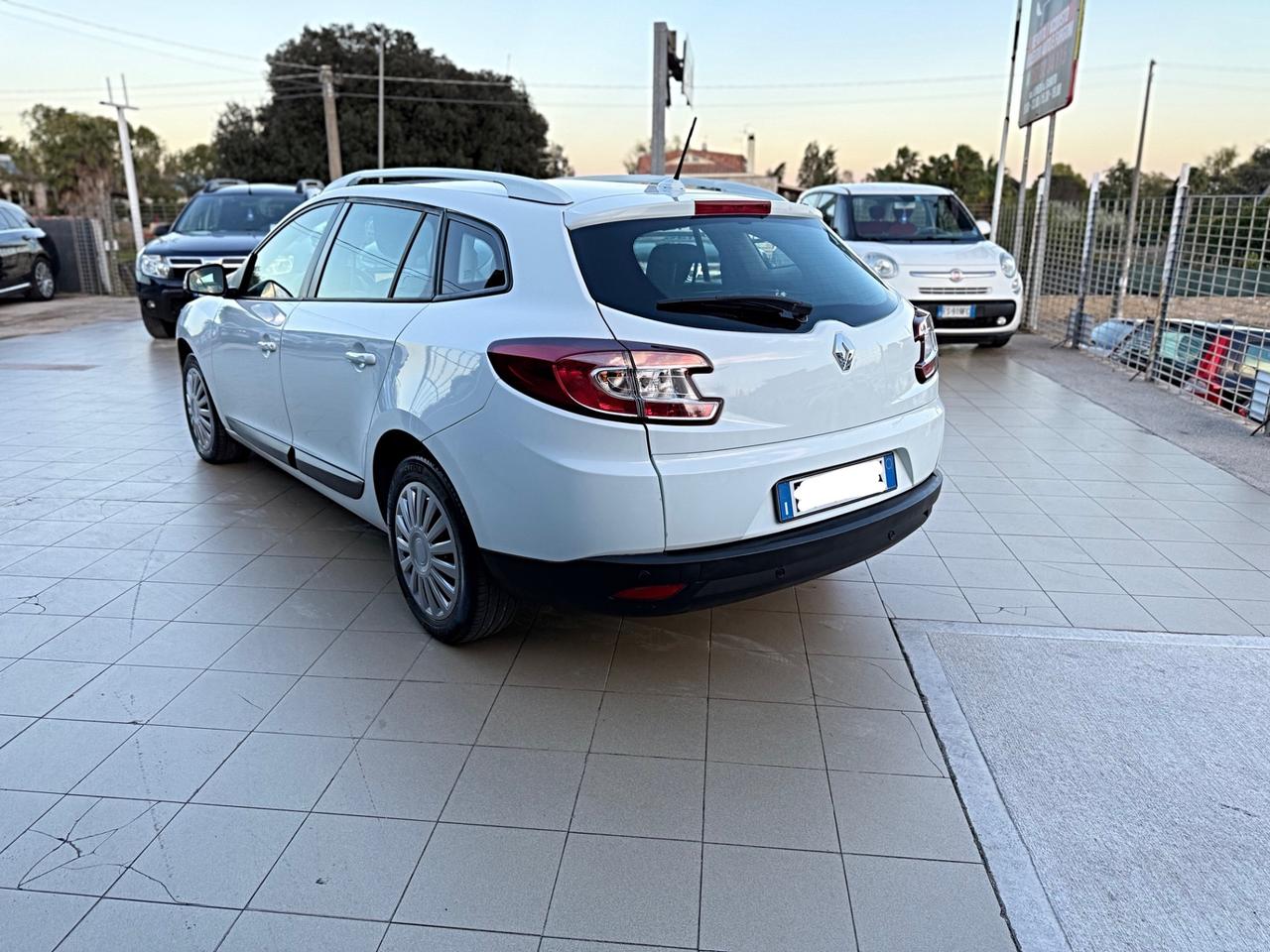 Renault Megane Mégane 1.5 dCi 110CV EDC SporTour Wave Garanzia 12 Mesi