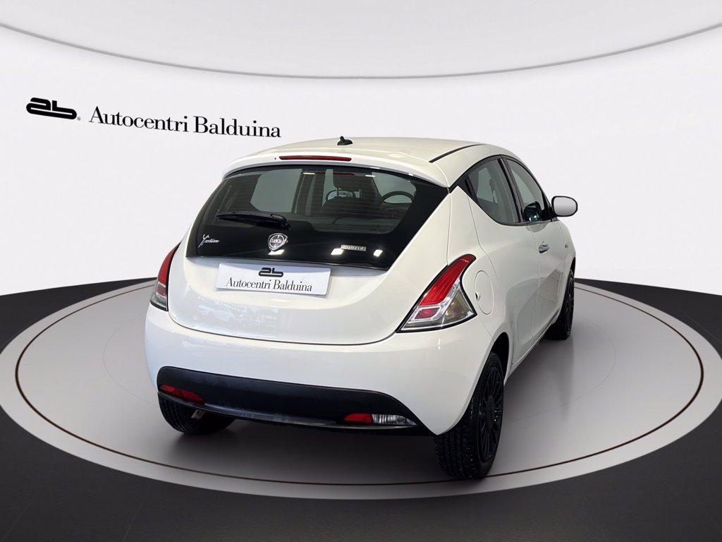 LANCIA Ypsilon 1.0 firefly hybrid silver s&s 70cv del 2022