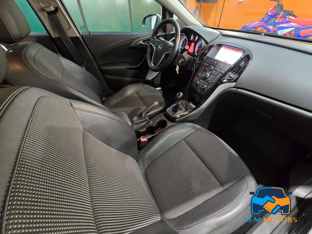 Opel Astra Sports Tourer 1.6 cdti (ecoflex) Cosmo s&s 136cv