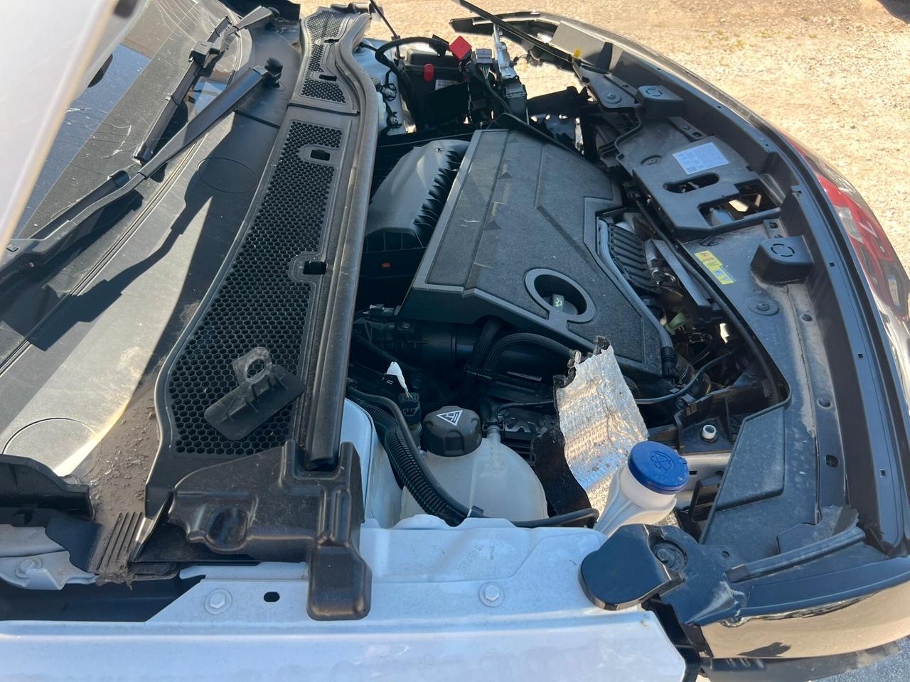Lancia Ypsilon Hybrid e-DCT Edizione Cassina