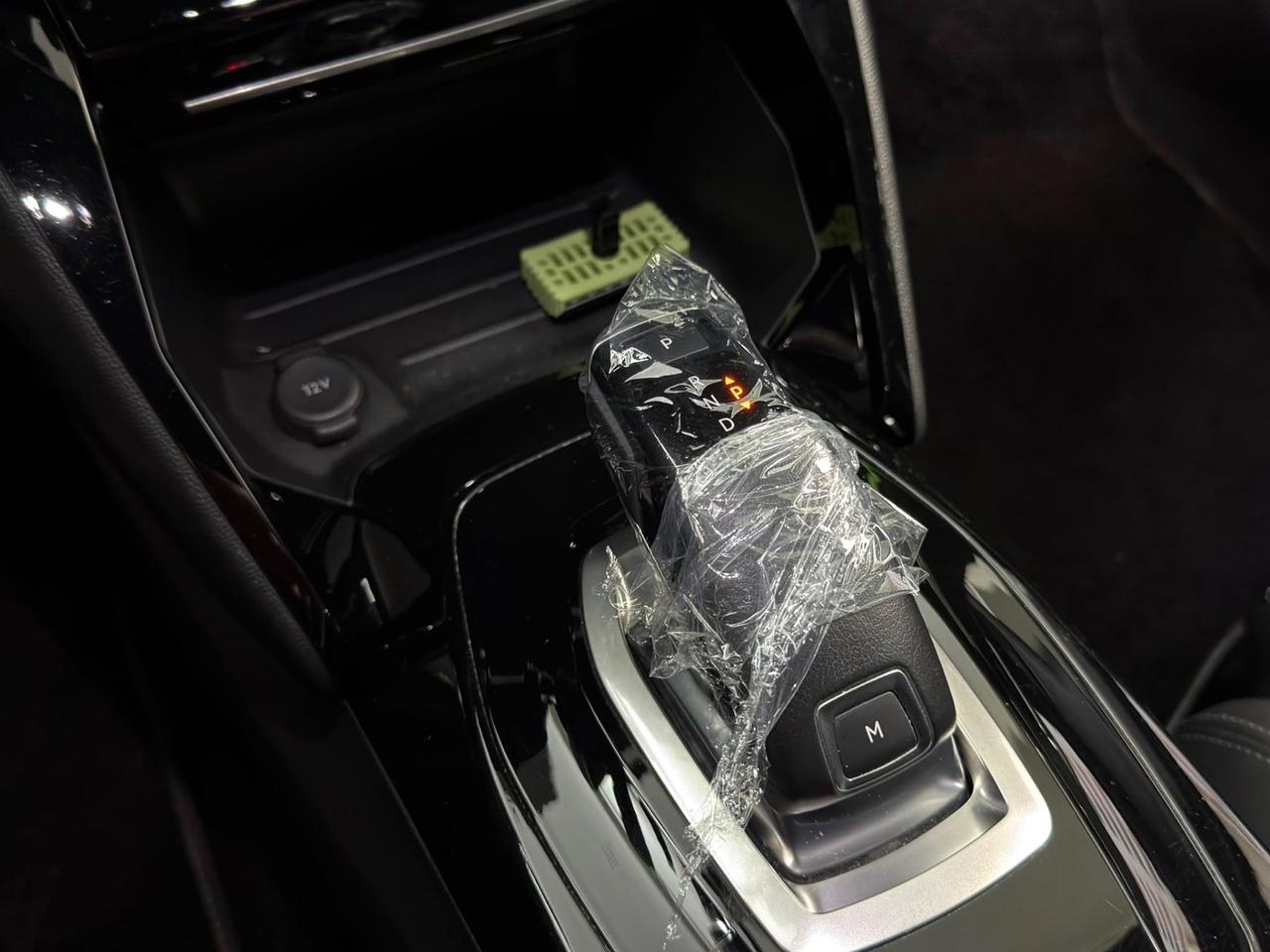 Peugeot 2008 BlueHDi 130 S&S EAT8 GT