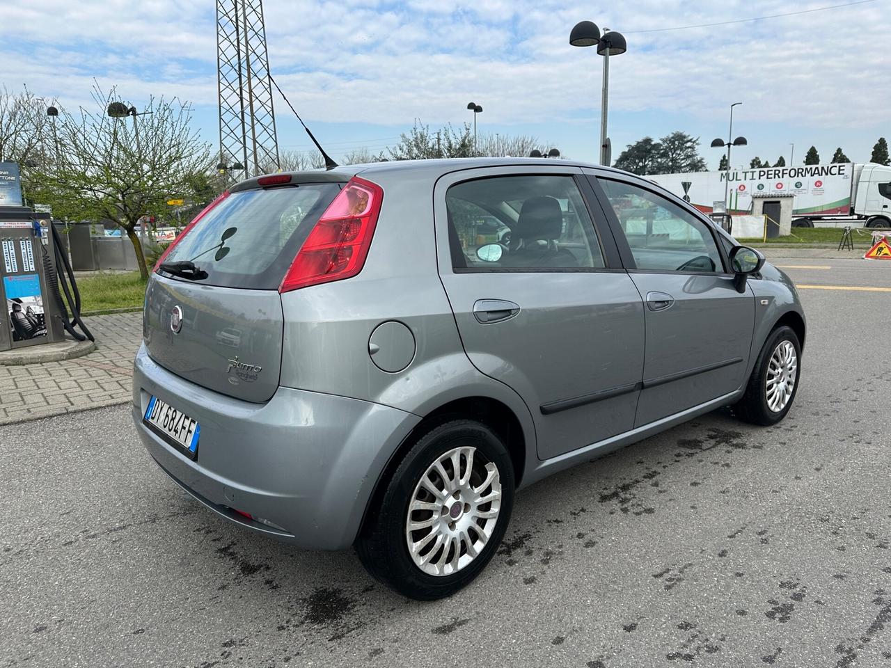 Fiat Grande Punto 1.2 5P - BENZINA - NEOPATENTATI