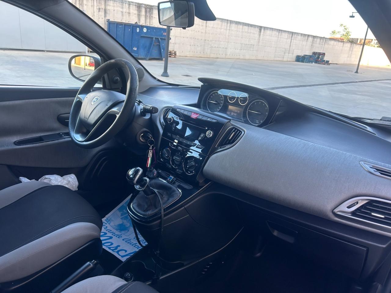 Lancia Ypsilon 1.2 69 CV 5 porte Elle