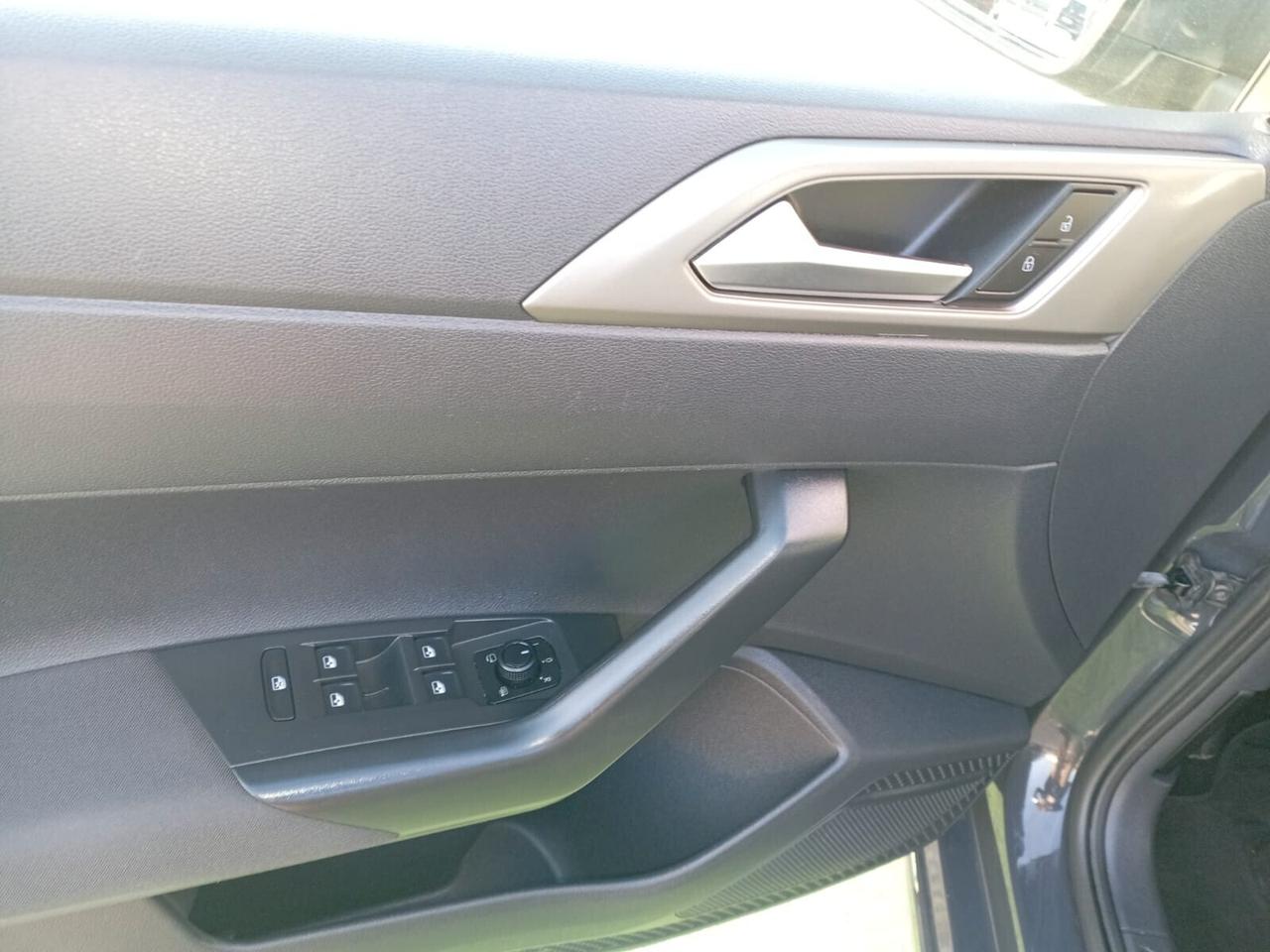 Volkswagen Polo DIESEL 1.6 TDI 6A SERIE