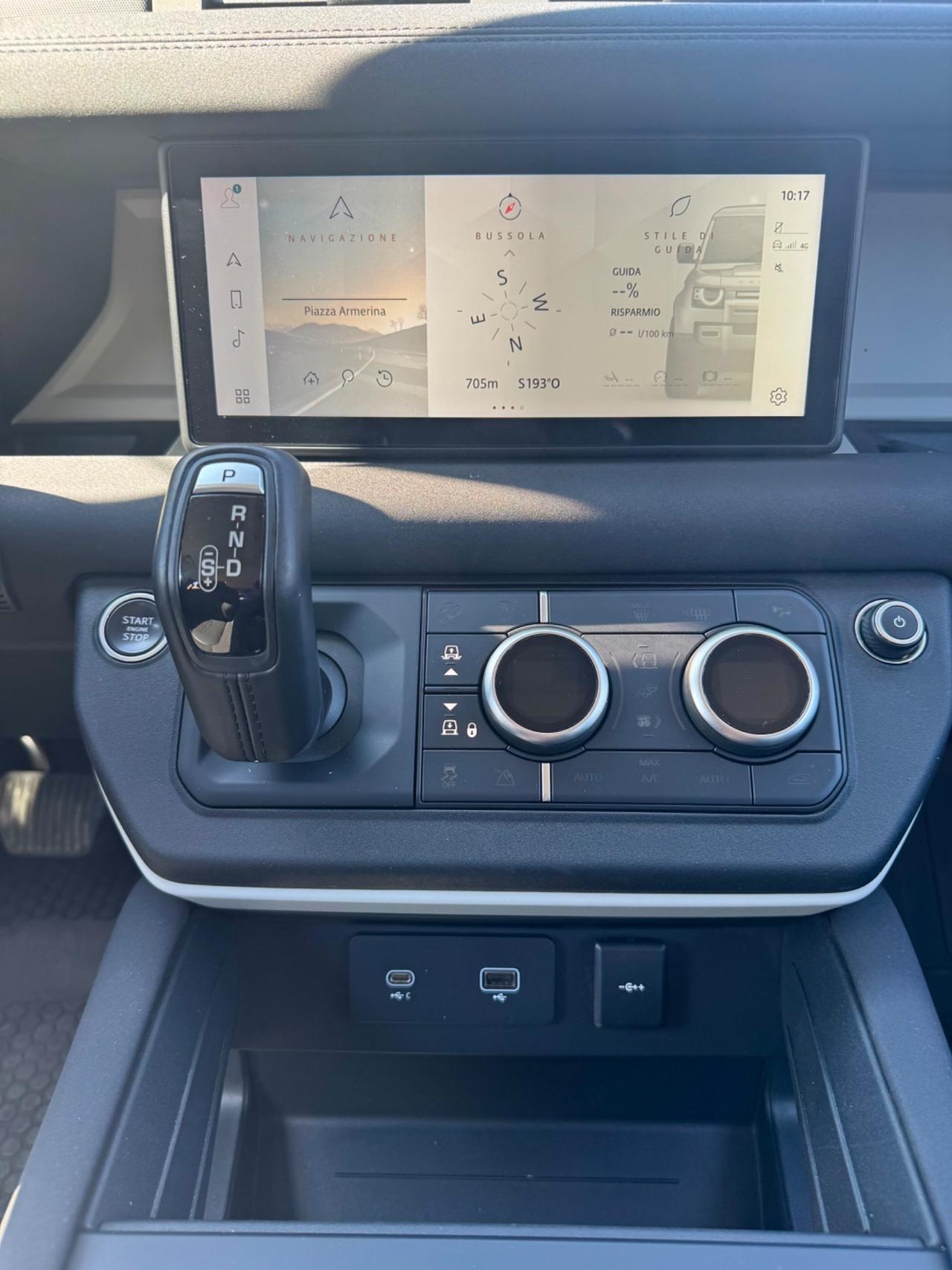 Land Rover Defender 110 2.0 SD4 AWD Auto SE