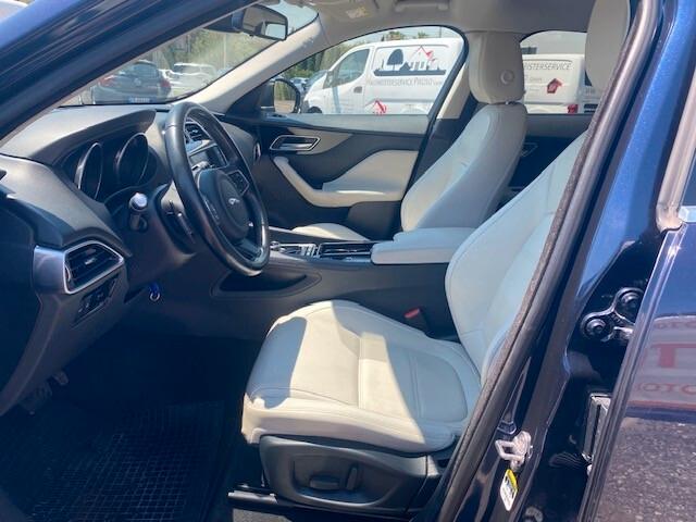 Jaguar F-Pace 2.0 D 180 CV Prestige