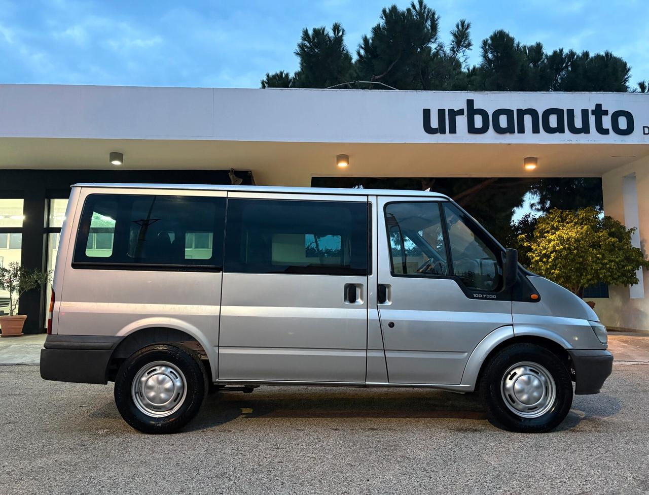 Ford Transit Tourneo 300 2.0 TDE 9 POSTI