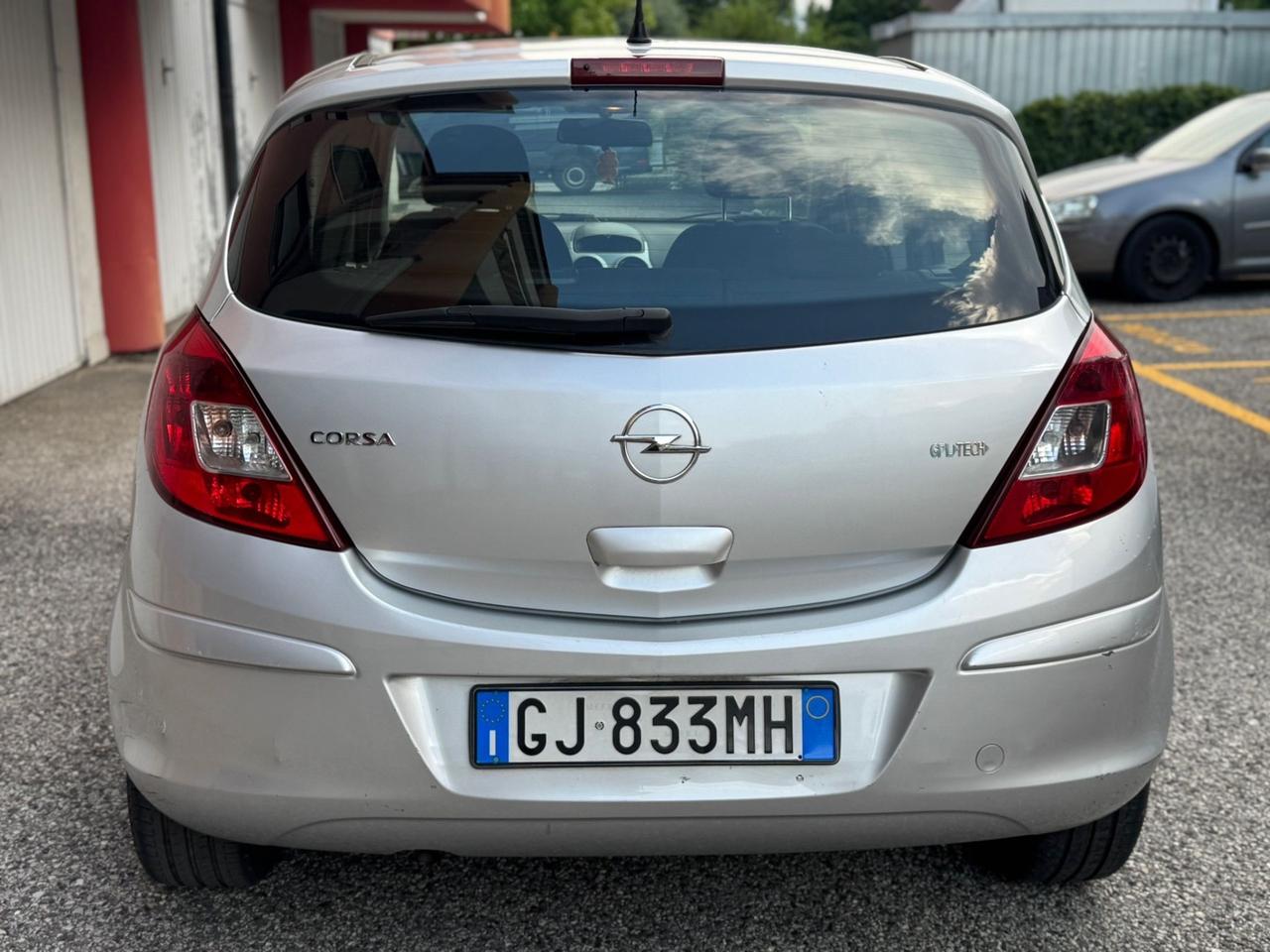 Opel Corsa 1.2 80CV 5 porte GPL-TECH Enjoy SI NEOPATENTATI