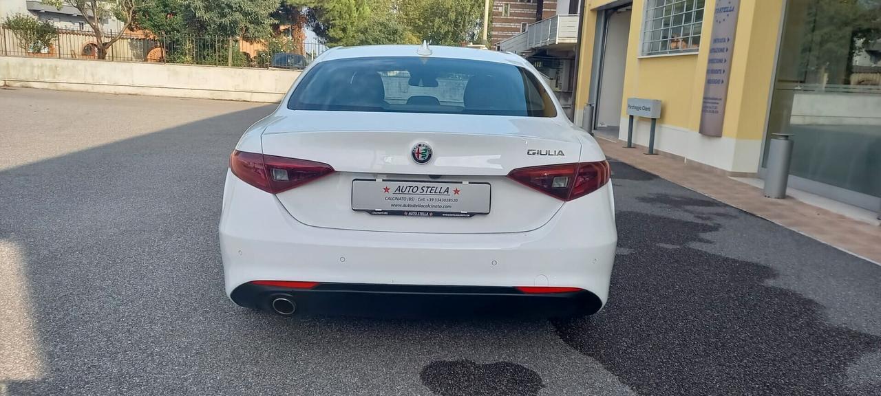 ALFA ROMEO GIULIA Turbodiesel cc. 2.143 CV. 150 Euro 6B Automatica 5 Porte 5 Posti con Cambio Paddle al Volante (F1).