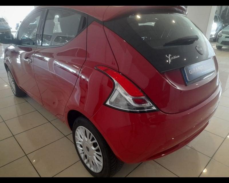 Lancia Ypsilon III 2015 1.2 Silver 69cv
