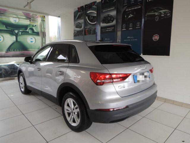 AUDI Q3 35 TDI S tronic Business