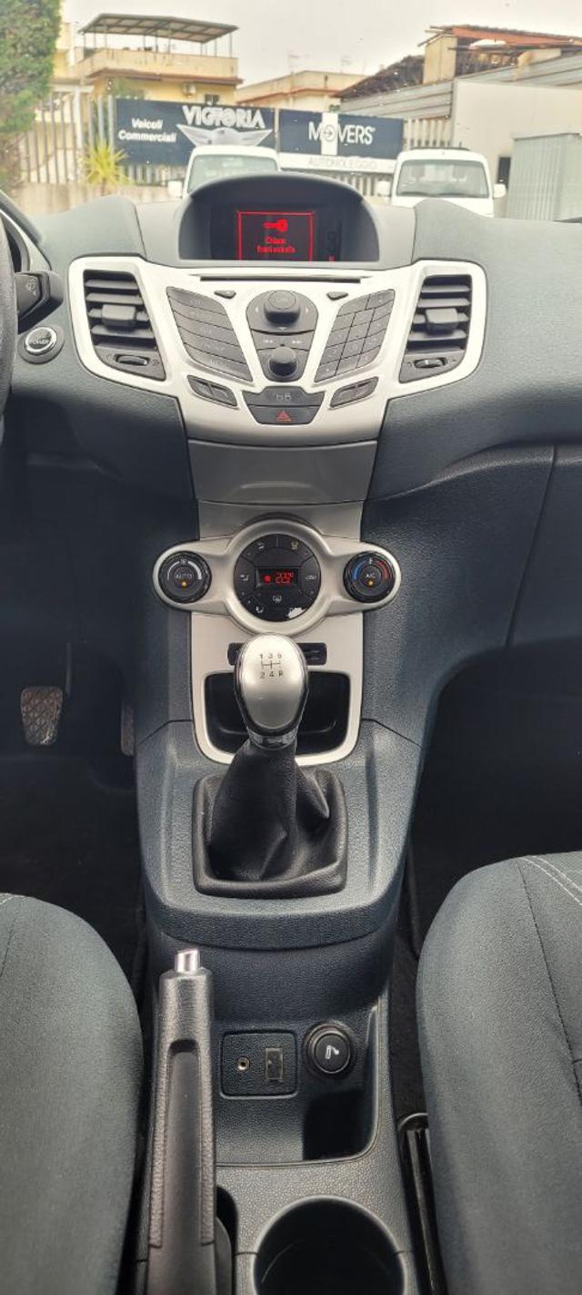 FORD Fiesta 1.4 TDCi 70CV 5 porte Titanium