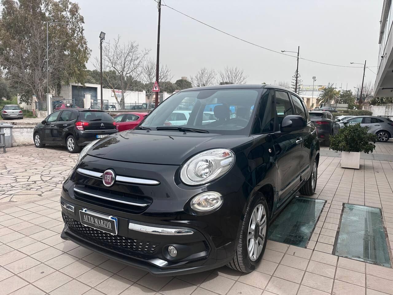 Fiat 500L Wagon 1.6 Multijet 120 CV Lounge Living 7 POSTI - APPLECARPLAY & ANDROIDAUTO - BLOCKSHAFT