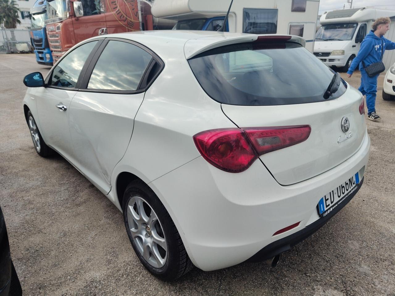 Alfa Romeo Giulietta 1.6 JTDm-2 105 CV Progression