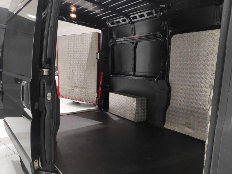 Peugeot Boxer Boxer 333 2.2 BlueHDi 165 S&S PM-TM*con PEDANA POSTERIORE INTERNA RIPIEGABILE*GARANTITA*