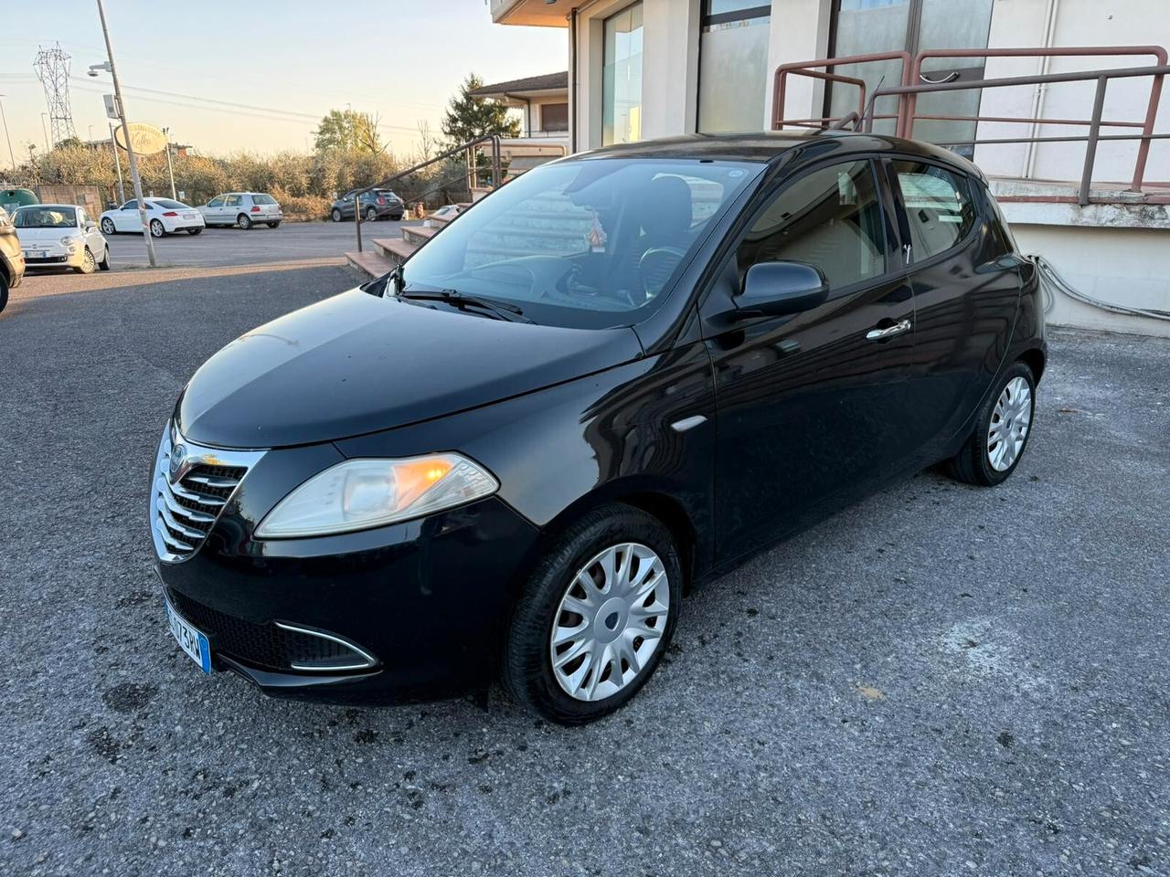 Lancia Ypsilon 1.2 69 CV 5 porte GPL Ecochic Silver