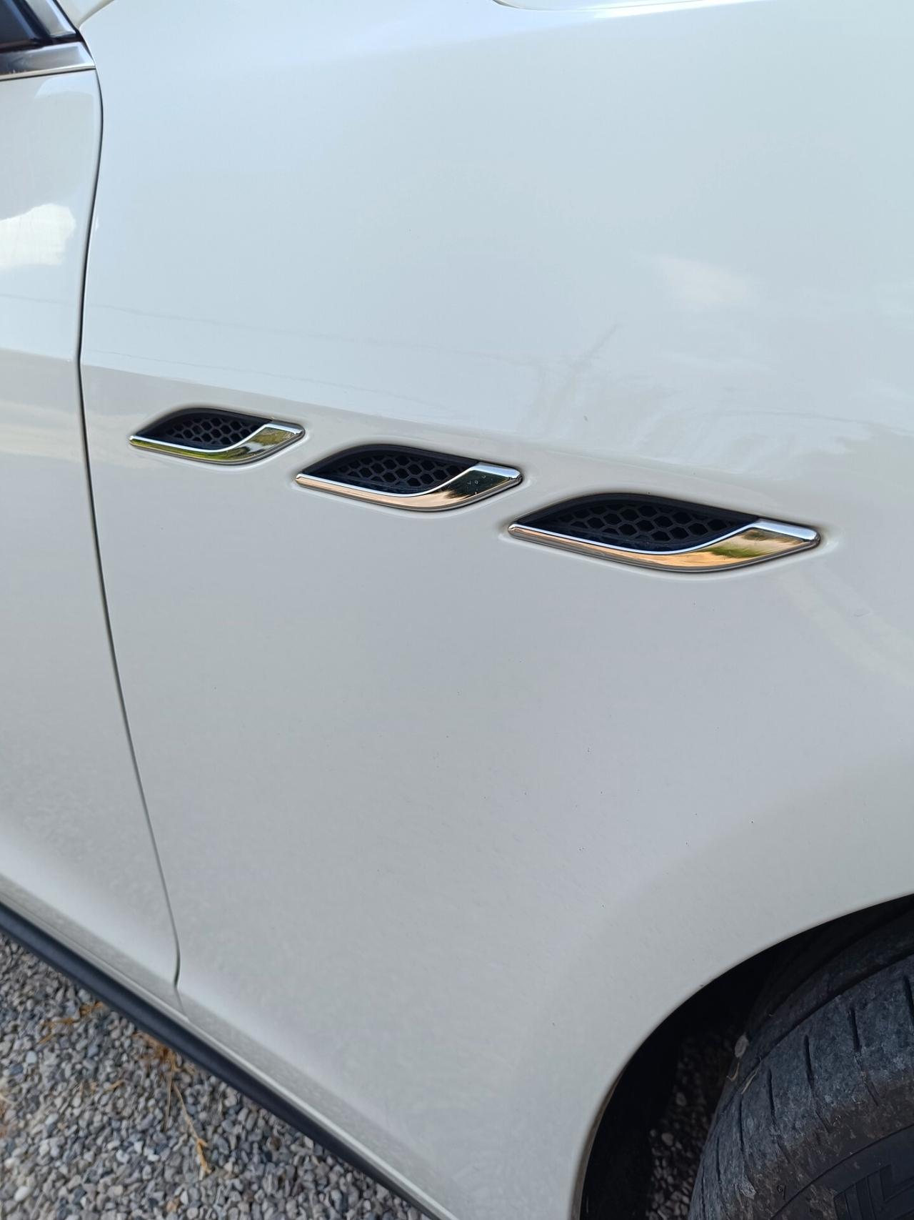 Maserati Ghibli V6 Diesel 250cv