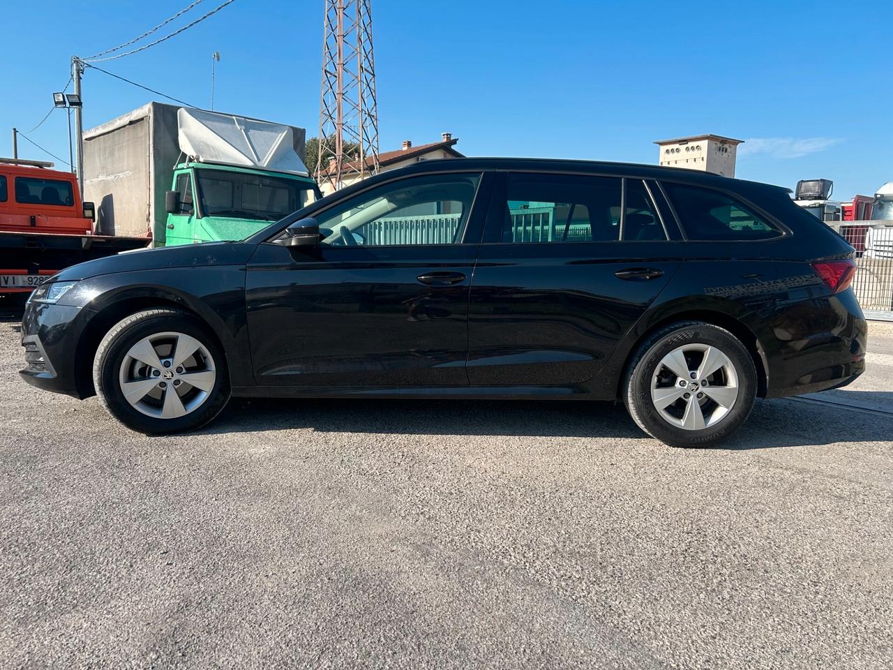 Skoda Octavia 2.0 TDI EVO SCR DSG Wagon Executive
