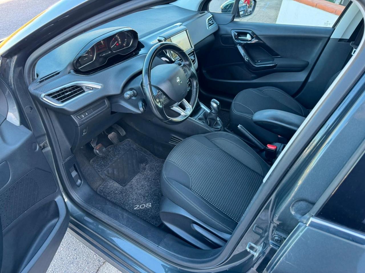 Peugeot 208 BlueHDi 75 5 porte Allure