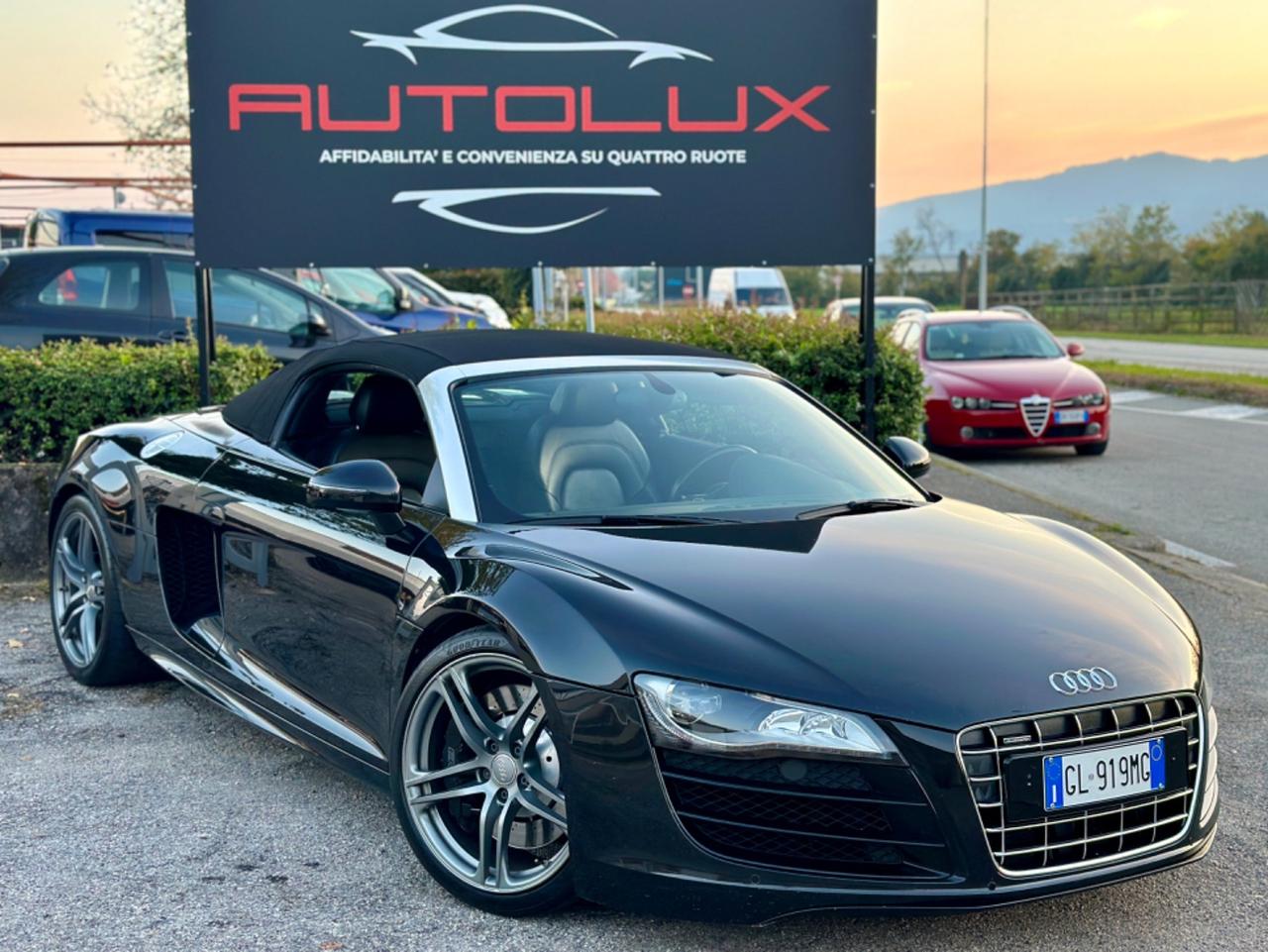 AUDI R8 Spyder 5.2 V10 FSI quattro R tronic 2011