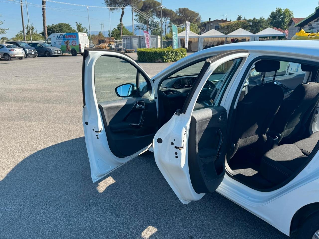 Peugeot 208 1.2 BENZINA 82CV 5P ACTIVE 2017