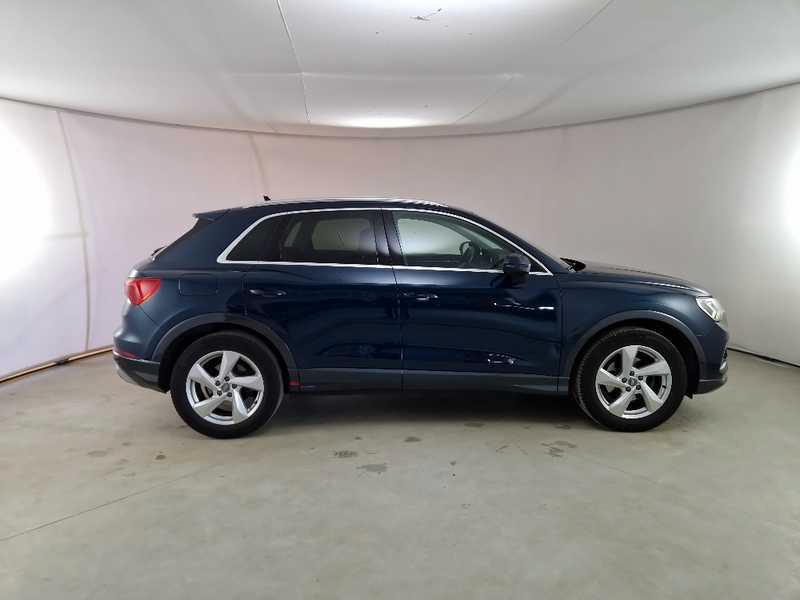 AUDI Q3 35 TDI S tronic Business Advanced