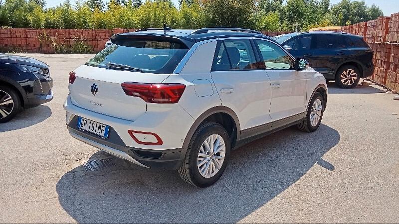 Volkswagen T-Roc 2.0 TDi 150cv DSG da VETRINA