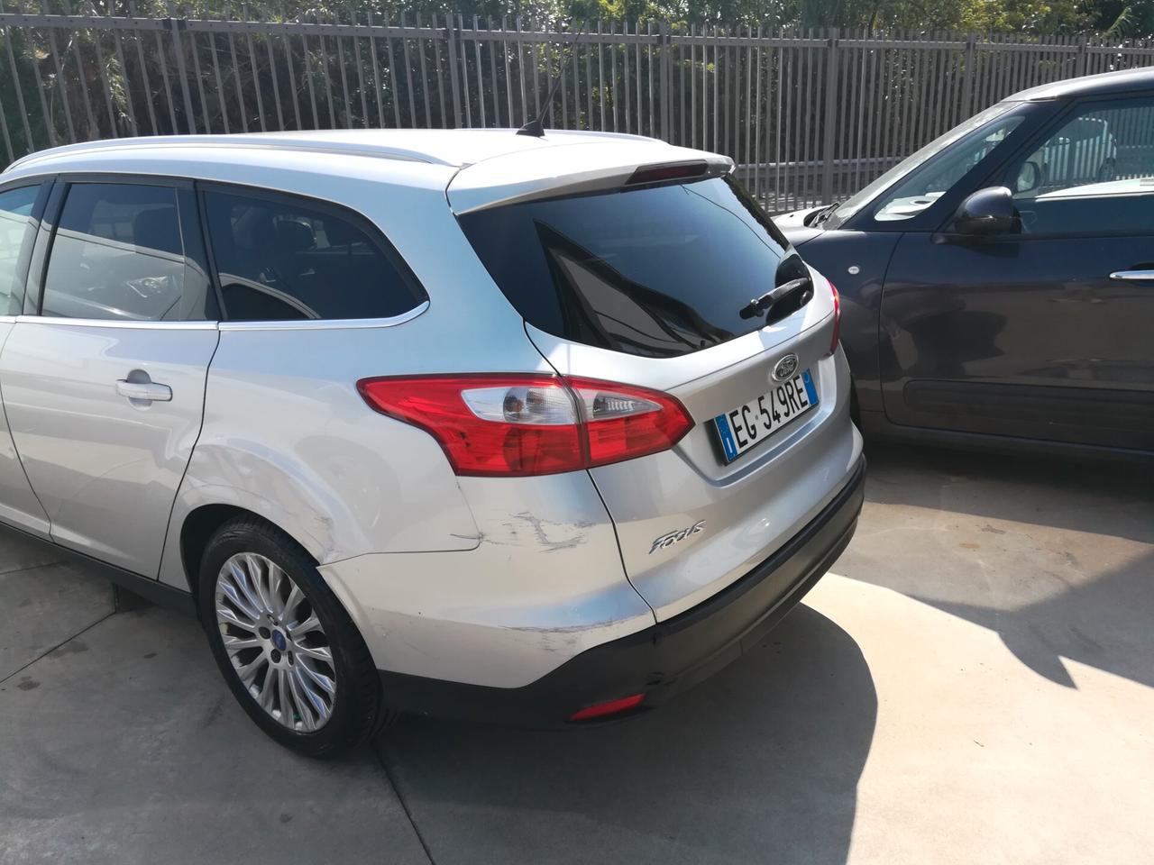 Ford Focus 1.6 Benz. EURO 5 125 CV SW Titanium SOLO PER COMMERCIANTI