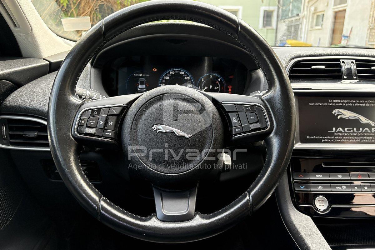 JAGUAR F-Pace 2.0 D 180 CV AWD aut. Portfolio