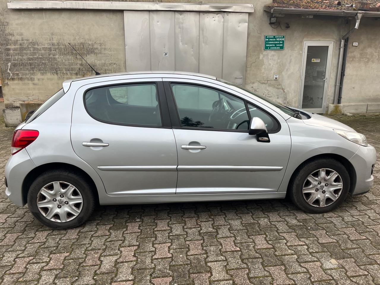 Peugeot 207 1.4 8V 75CV 5p. Energie ECO GPL