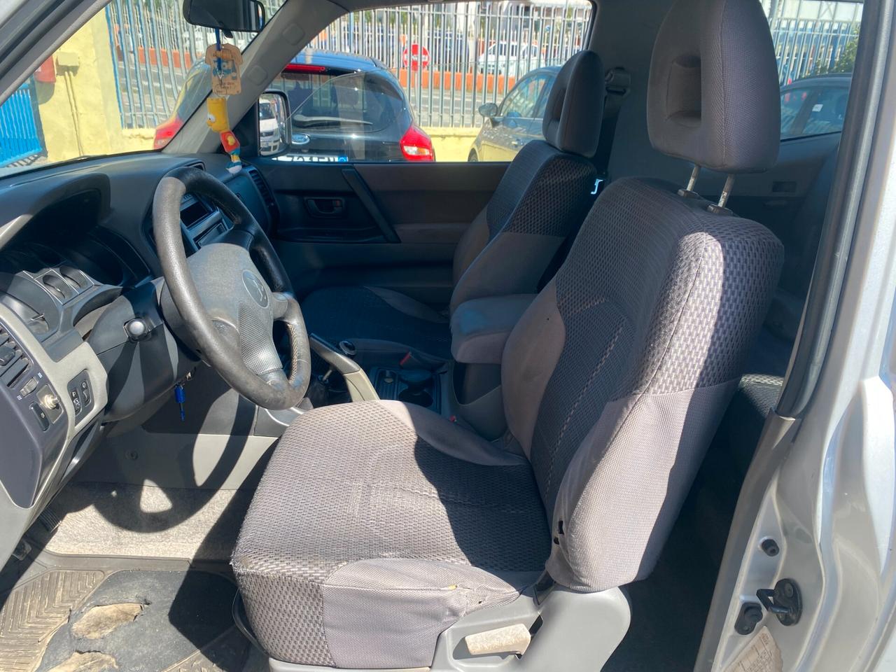 2000 Mitsubishi Pajero 2.5 TDI 3p. GL