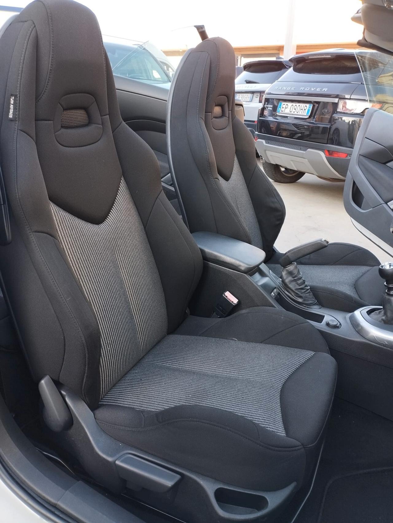 Peugeot 308 2.0 HDi 163CV CC Allure