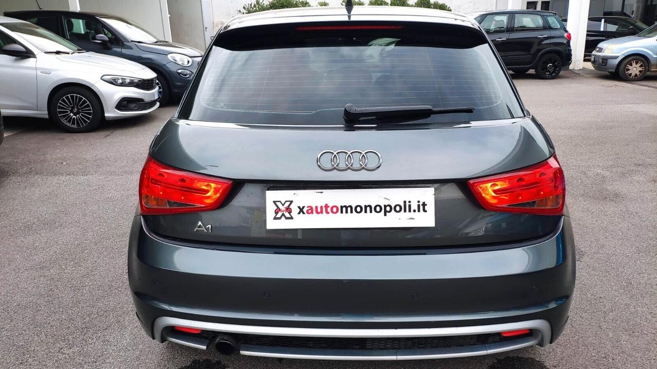 Audi A1 1.6 90 CV C. Manuale