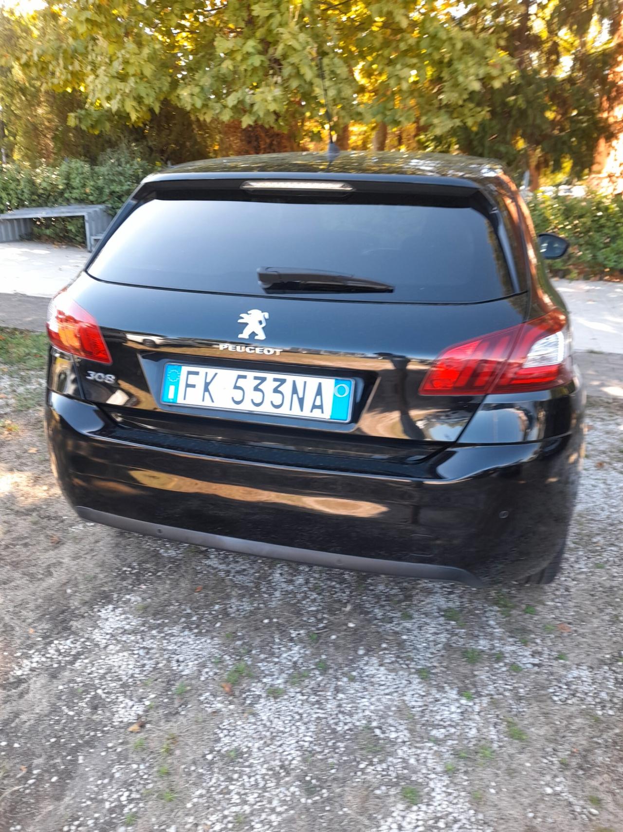 Peugeot 308 BlueHDi 120Cv Automatica