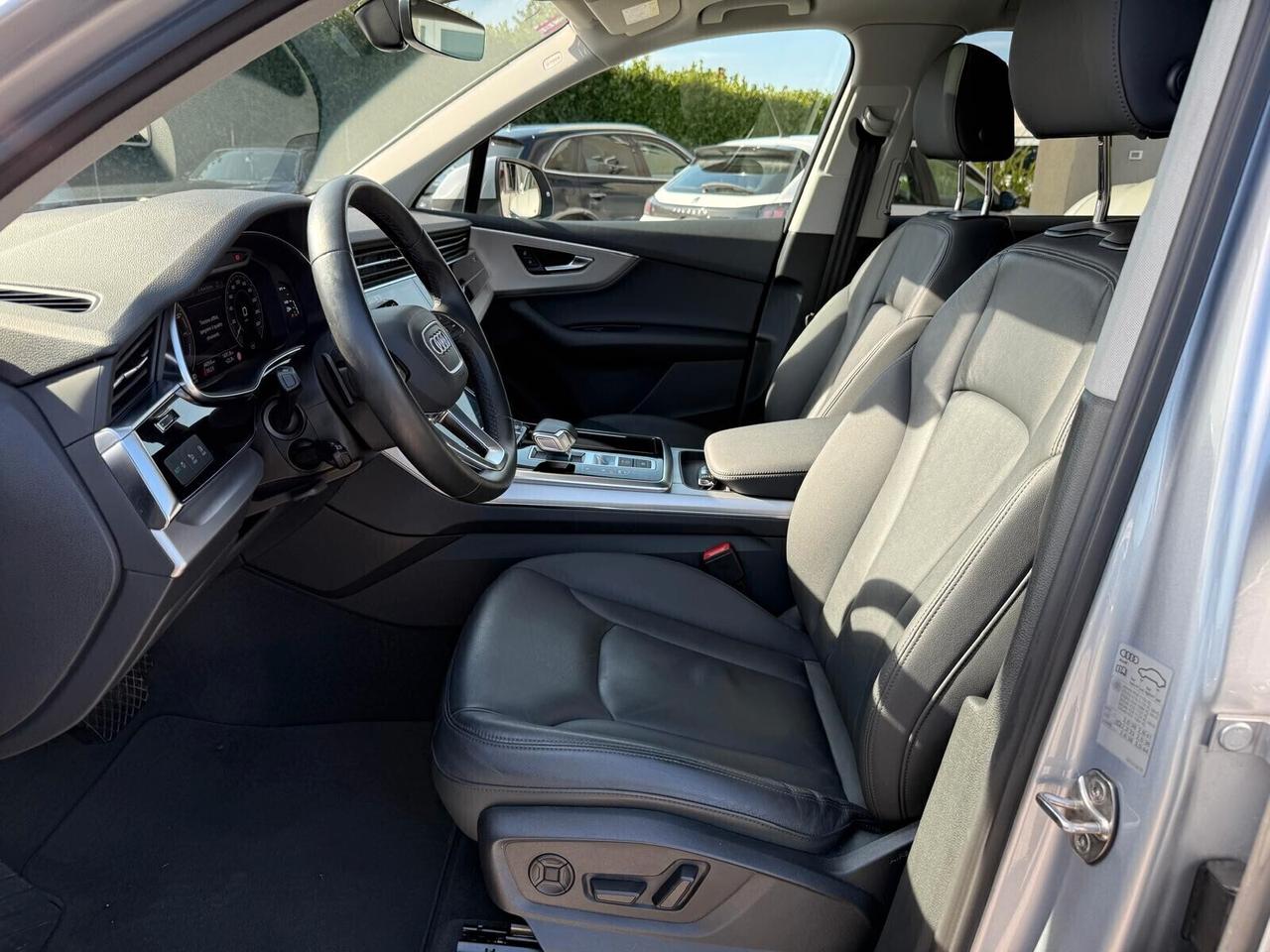 Audi Q7 55 TFSI quattro tiptronic Business