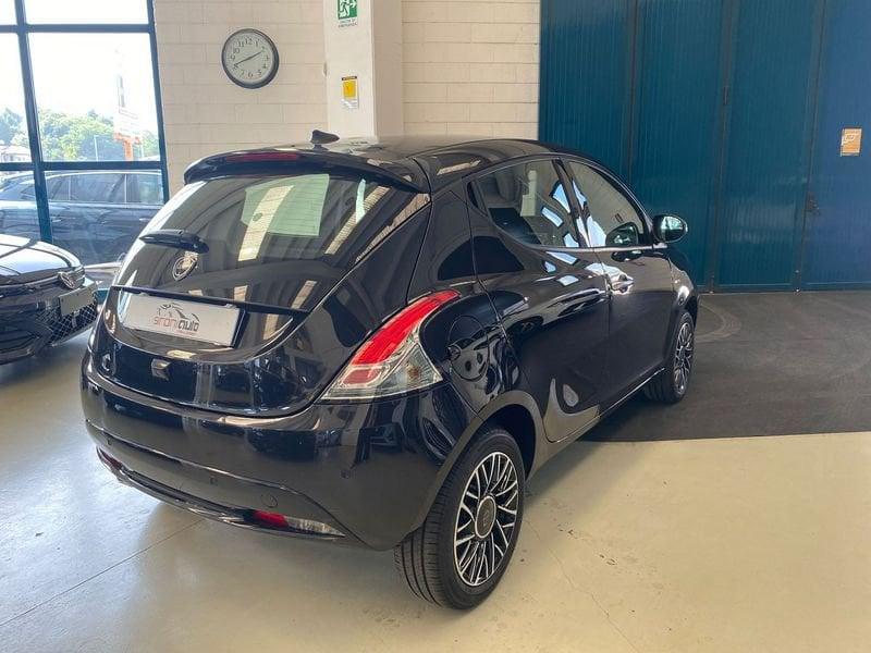 Lancia Ypsilon 1.0 FireFly 5 porte S&S Hybrid Platino - PROMO SIRONIAUTO+