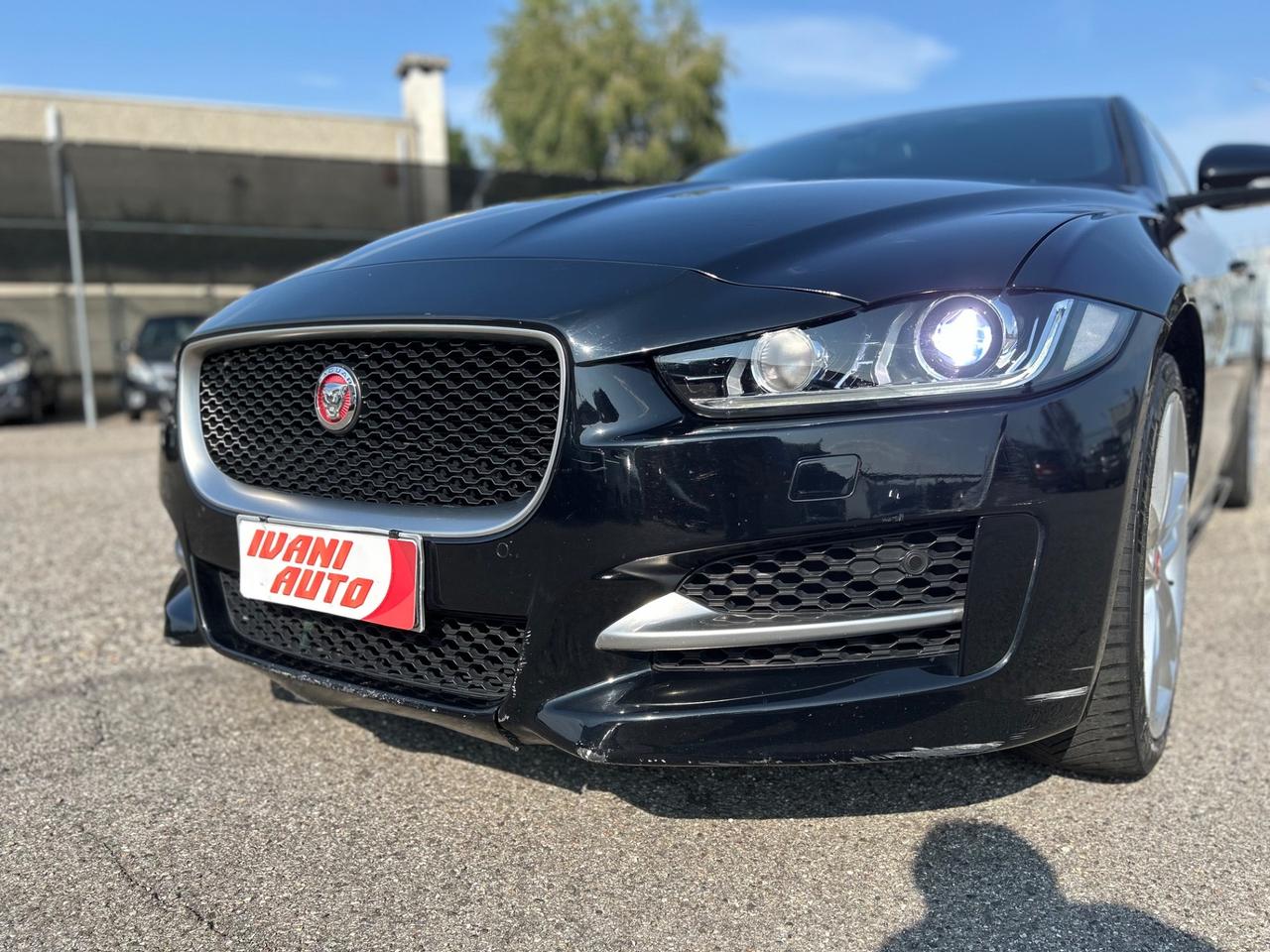 Jaguar XE 2.0 D AWD Turbo aut. R-SPORT