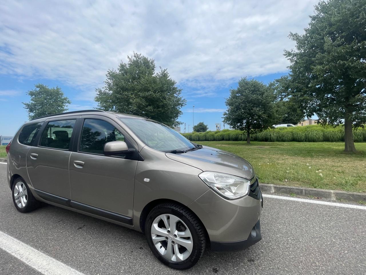 Dacia Lodgy Dacia Lodgy, euro 5b, anno 2013, 7 posti, 137.000 km!