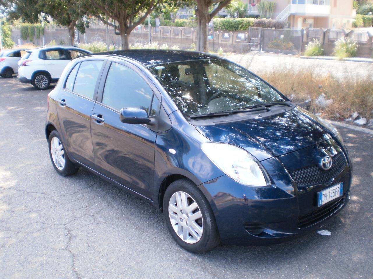Toyota Yaris 1.4 D-4D 5 porte Sol